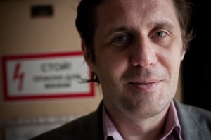 1348173671_193933_75